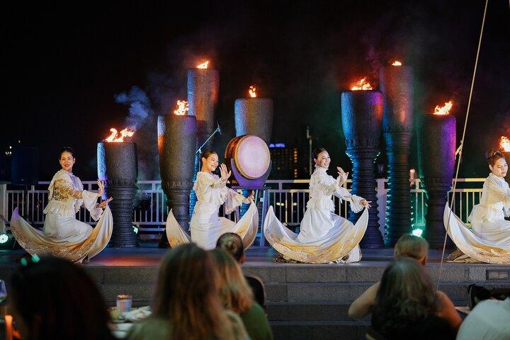 Sala Lakorn Riverside Buffet Jantar com Show Tailandês