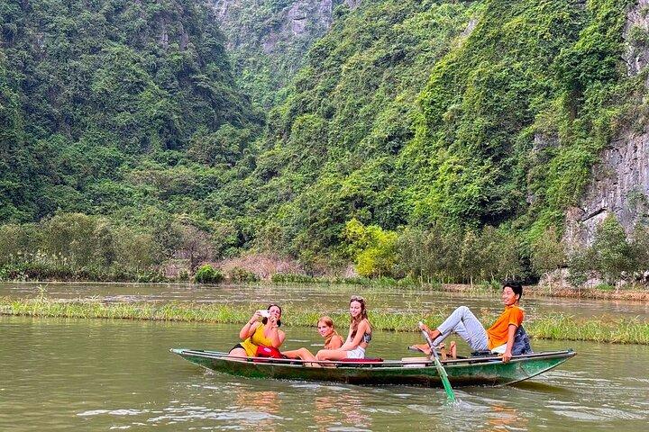 Hanoi: Excursão privada de luxo às cavernas de Hoa Lu, Tam Coc e Mua