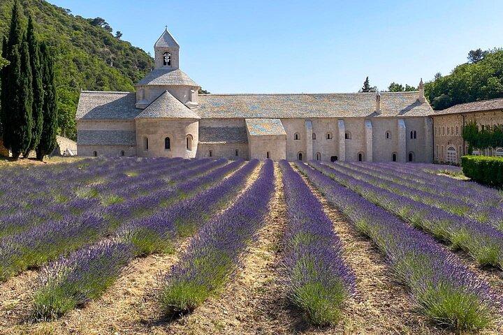 Gordes Roussillon and Fontaine de Vaucluse day trip