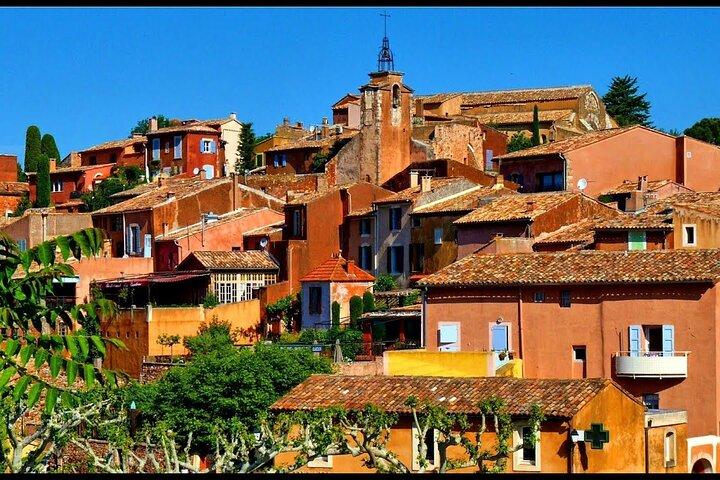 Gordes Roussillon and Fontaine de Vaucluse day trip