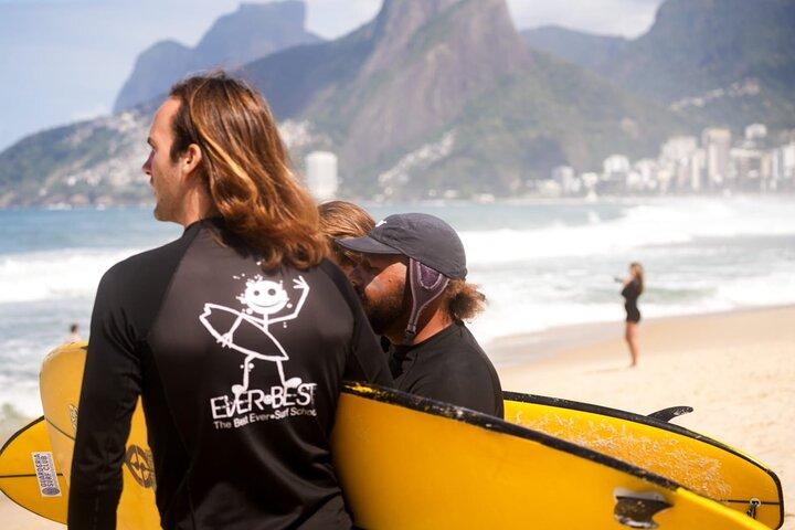 Lessons de Surf no Rio: Autentic Arpoador Beach Surf Experience