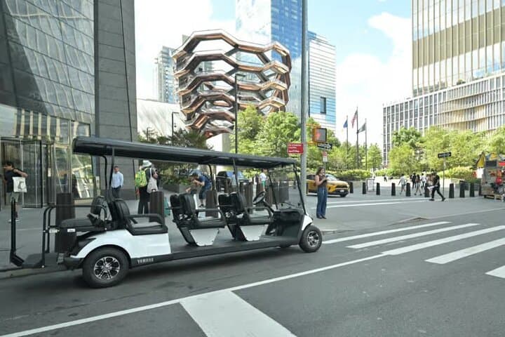 Manhattan Midtown Landmarks & History Guided Buggy Tour