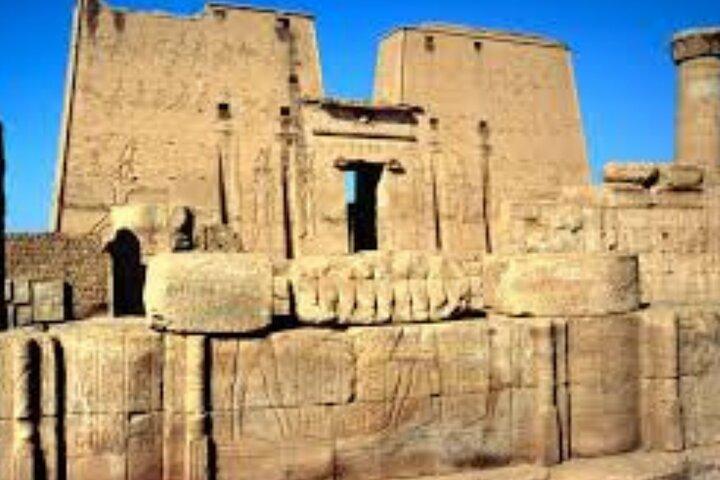 Luxor Trip via Edfu and Kom Ombo Temples