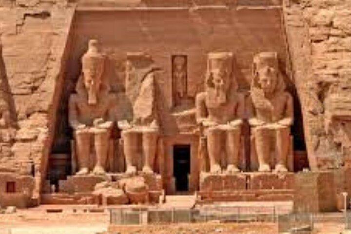 Luxor Trip via Edfu and Kom Ombo Temples