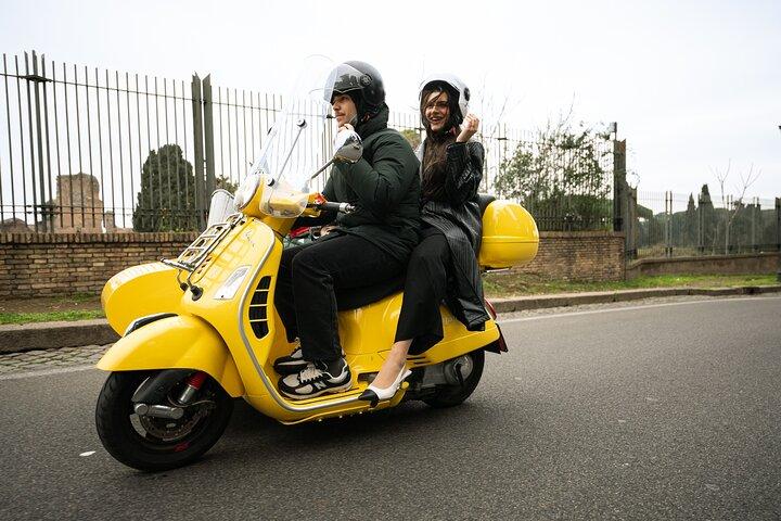 Panoramic Vespa Sidecar Tour of Rome
