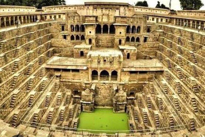 Privater Transfer von Jaipur nach Agra einschließlich Fatehpur Sikri
