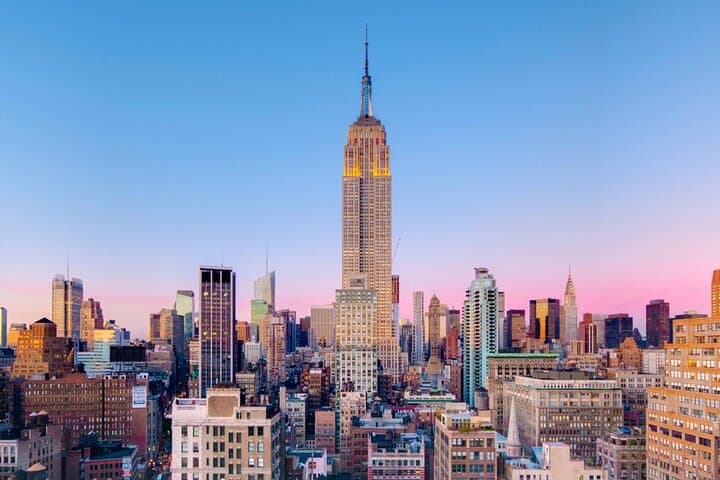 Private Departure Transfer: New York City to LGA