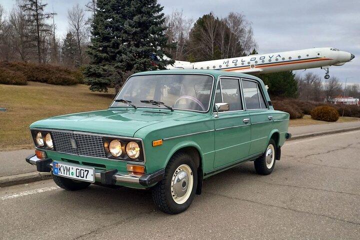 Private Chisinau Sovjetiske By Tour af Vintage Lada