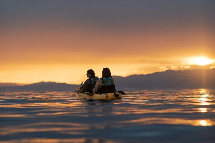 Sunset Kayak tour in Kaikoura