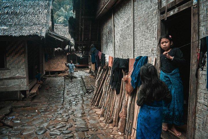 インドネシアからのガイド付き 2 日間バドゥイ旅行