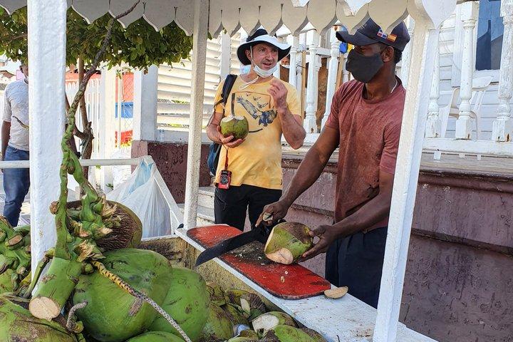 Tour privado por la ciudad de Puerto Plata con Monte Isabel, ron y chocolate