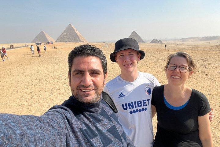 Private Giza Pyramids and Great Sphinx Stopover Experience