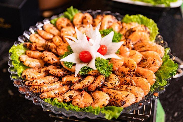 5つ星ハロン湾日帰りクルーズ 洞窟探検、カヤック、ビュッフェランチ
