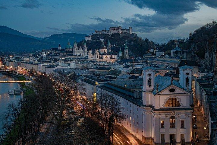Prague to Salzburg Private Transfer with 2 hours of Sightseeing