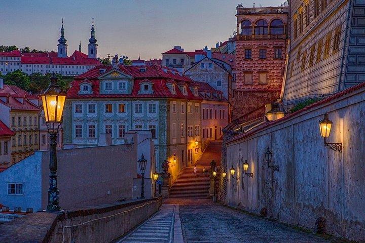 Prague to Passau Private Transfer with 2 hours of Sightseeing