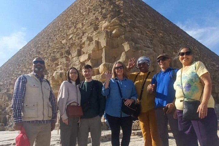 ピラミッドとヘルガダからのニューGEMプライベート日帰り旅行