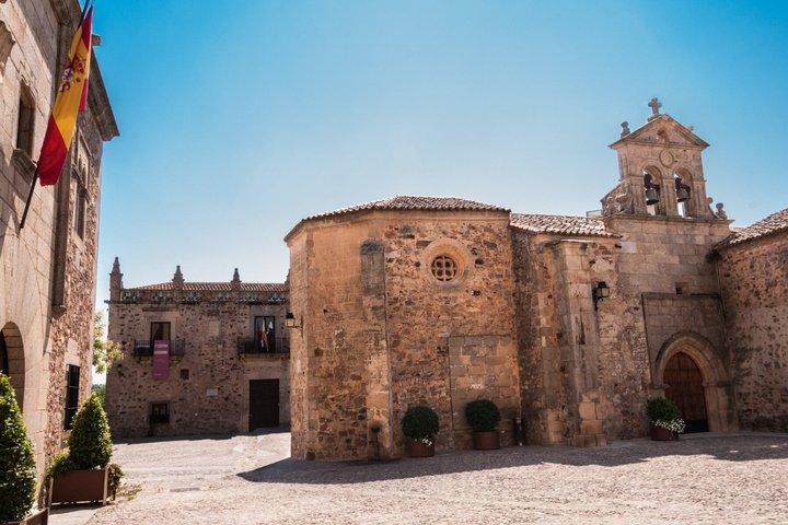 TOP Cáceres: Visita guidata privata con il tuo cellulare