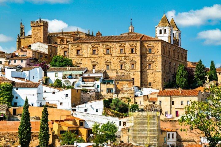 TOP Cáceres: Visita guidata privata con il tuo cellulare