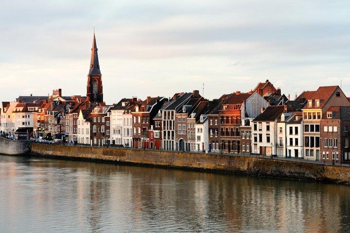 TOP Maastricht: Privat guidad tur med din mobil