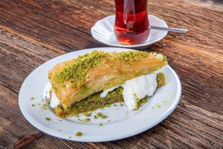 Istanbul Food Tour 30 Tasting Stops with Audio Maps Written Guide