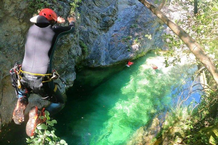 Erkunden Sie die Schlucht von Orlias im Olymp Griechenland