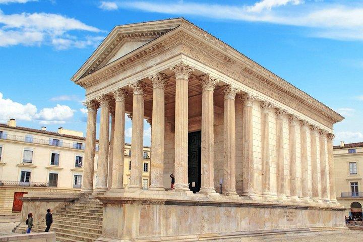 Nîmes Visite audioguidée à pied 1h10 et 18 commentaires audios
