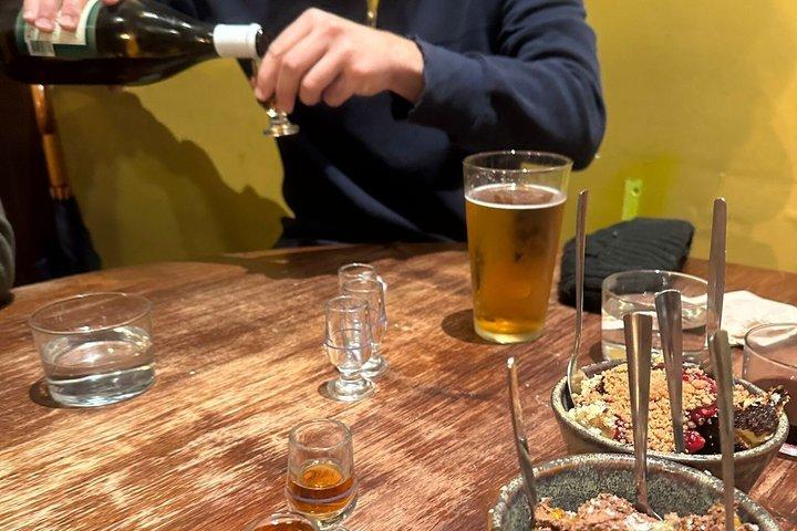 リスボンフードワインツアー12のテイスティング歴史的な近隣地区を巡る