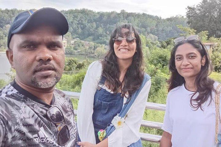 Kandy Tuk Tuk Tour Temple of the Tooth Gardens