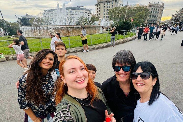 Best of Barcelona: Sagrada Familia, Gaudi & Candy Tasting Tour