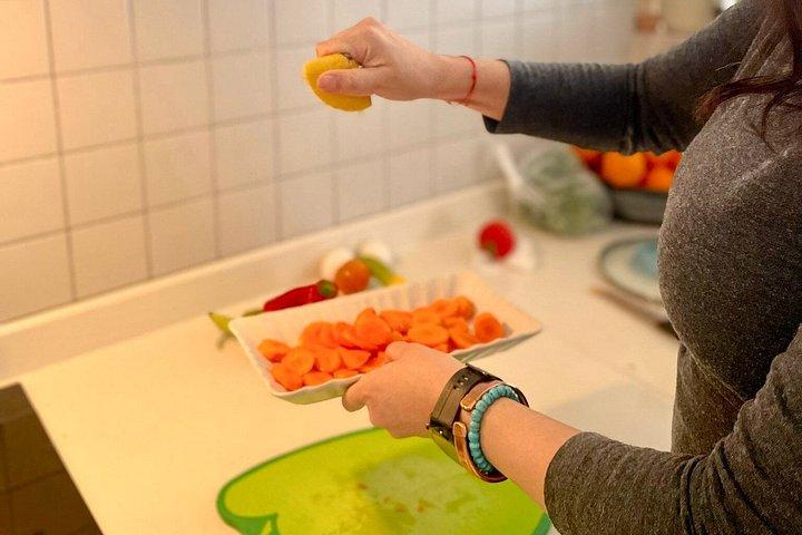 アンタルヤで地元のお母さんとトルコ式朝食を調理