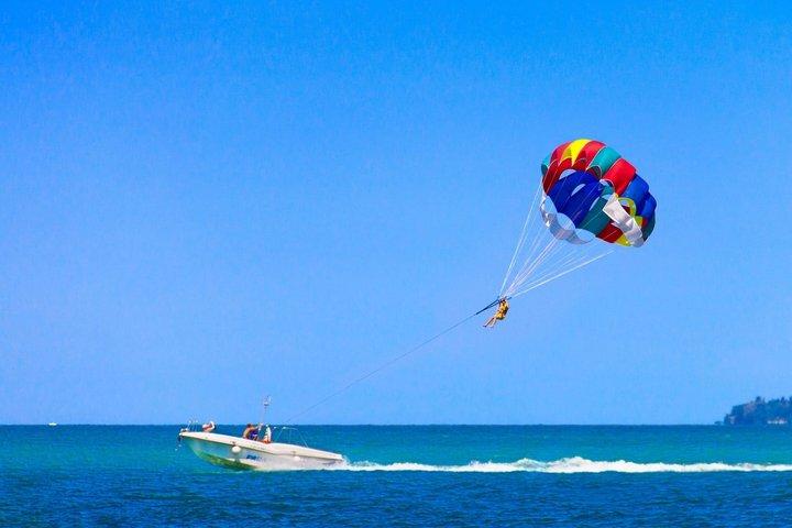 Eventyr Undersea Walk Parasailing og Tube ridning med Transfer