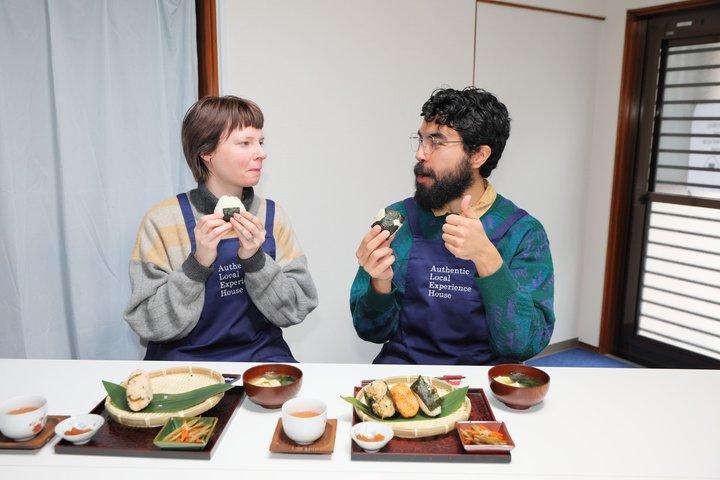 Nara: Authentic Onigiri Cooking Class & Meal in a Local Home