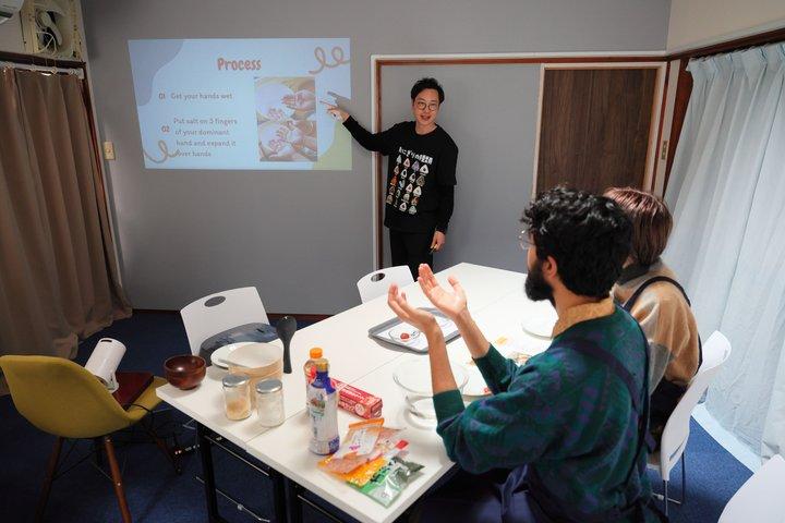 Nara: Authentic Onigiri Cooking Class & Meal in a Local Home