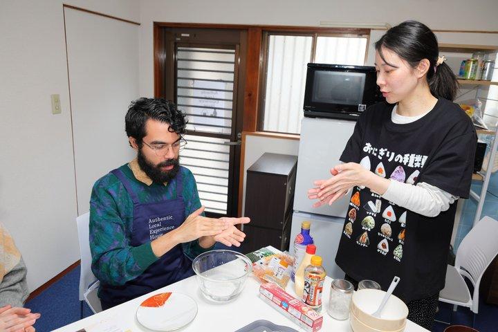 Nara: Authentic Onigiri Cooking Class & Meal in a Local Home
