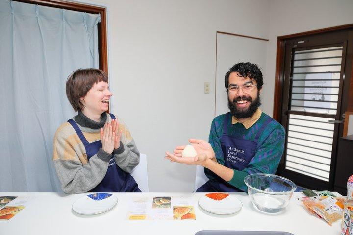 Nara: Authentic Onigiri Cooking Class & Meal in a Local Home