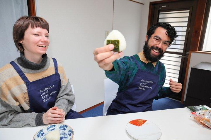 Nara: Authentic Onigiri Cooking Class & Meal in a Local Home
