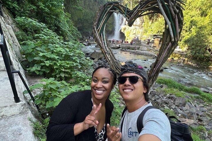 Bali Tour en coche privado con conductor de habla Inglés