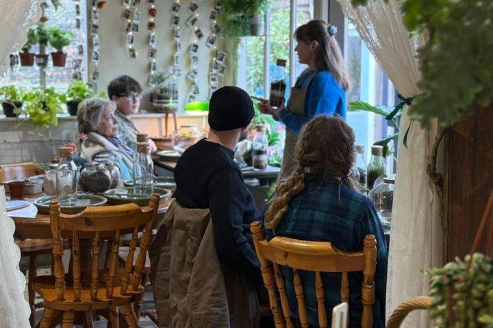 Terrarium Making Experience i Cirencester