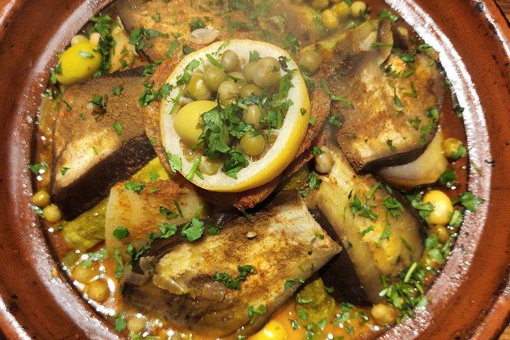 メルズーガ砂漠のスーペリアラグジュアリーキャンプ、ラクダ、ジープ、AC付き
