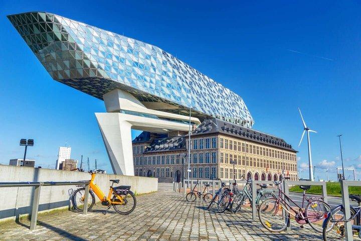Hello Antwerp: Private 2-Hour Intro City Walk with Local Guide