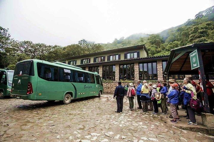 アグアス・カリエンテス発マチュピチュ往復バス