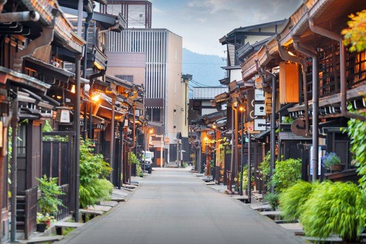 Fairytale Japan : 名古屋発白川郷・高山日帰りツアー