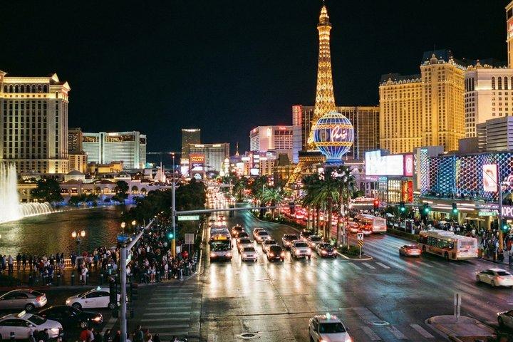 Descubre Los Lugares Ocultos de Vegas : Tu Tour Autoguiado