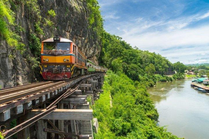 Ponte sobre o Rio Kwai e Hellfire Pass Tour com passeio de trem