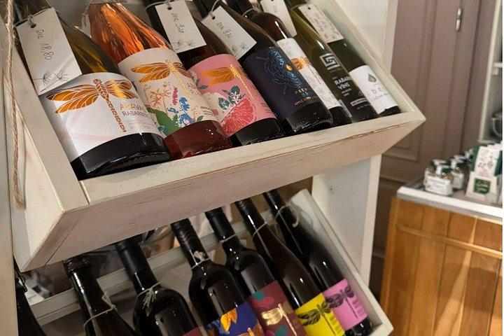 ラトビアワイン＆チーズテイスティング付きリガ旧市街ツアー