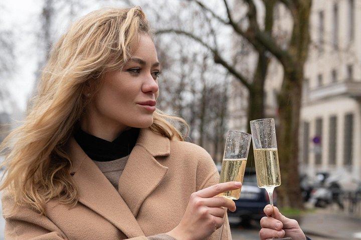 Paris Highlights Private Tour by Car (Customizable & VIP)