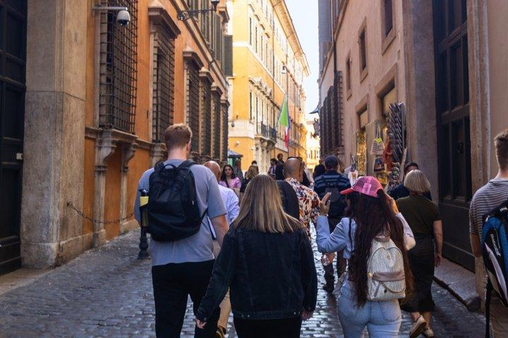 La vida de Julio César: recorrido a pie privado de medio día por Roma