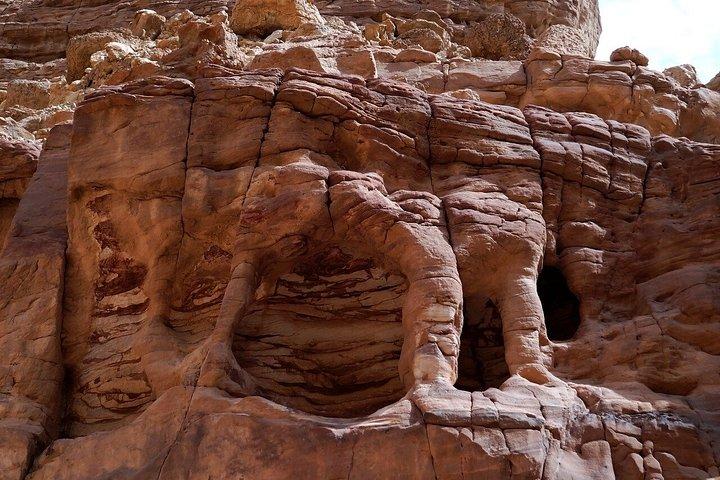 Sharm El-Sheikh : ブルーホール、キャニオン＆ダハブへのジープアドベンチャー