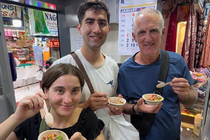 Voedselroute door de Zeugentapijtmarkt: Een smaak van Chennai