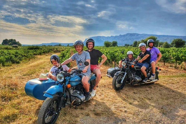 Passeio de 2H em Sidecar com partida de Aix-en-Provence